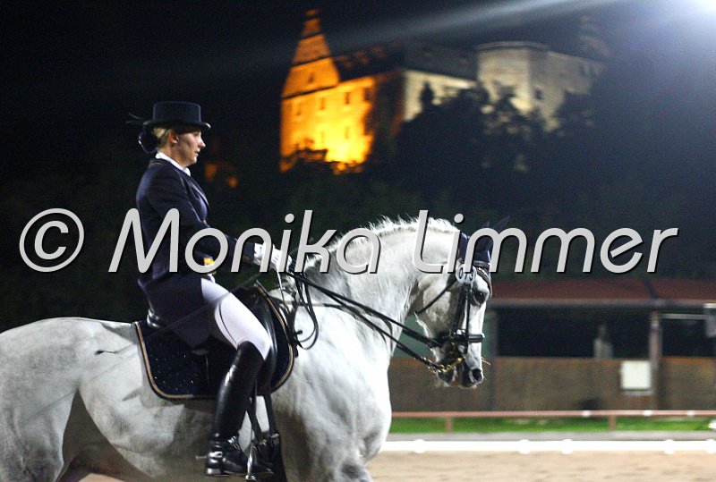 009L3736_Koriolan_Dressur S Kuer_Schmitz Sabrina.JPG